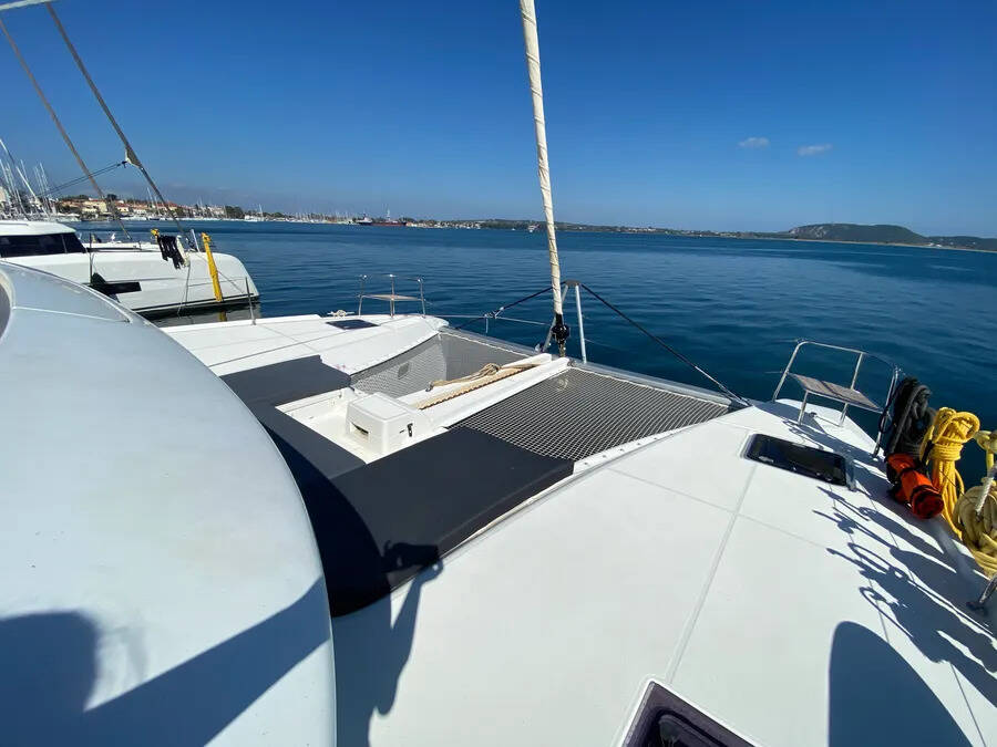 Catamaran Lagoon 46 Sundowner