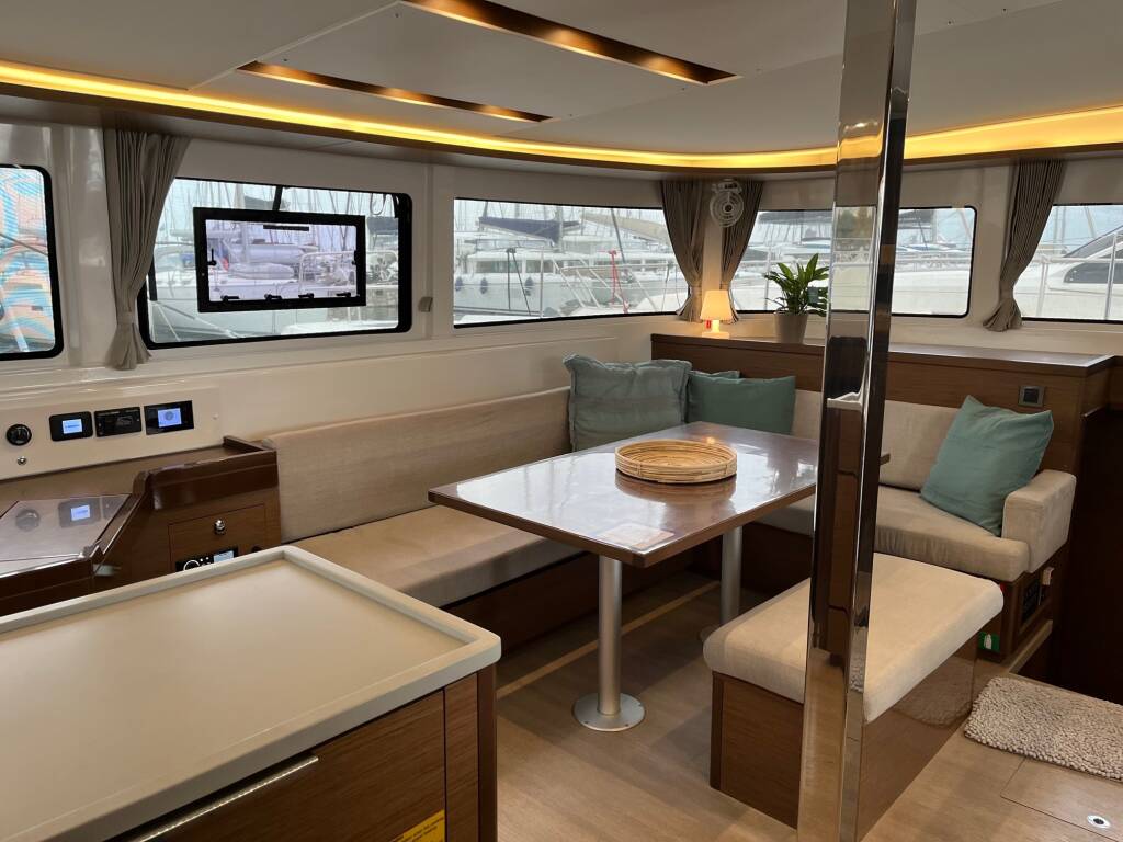 Katamaran Lagoon 46 White Pearl