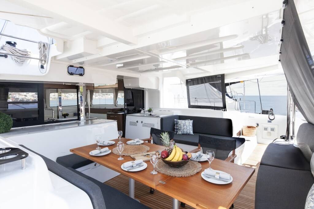 Catamaran Lagoon 46 Zen