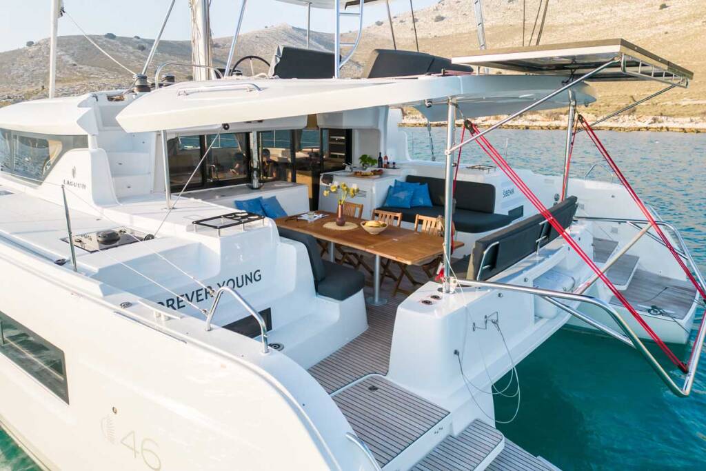 Catamaran Lagoon 46 Forever Young