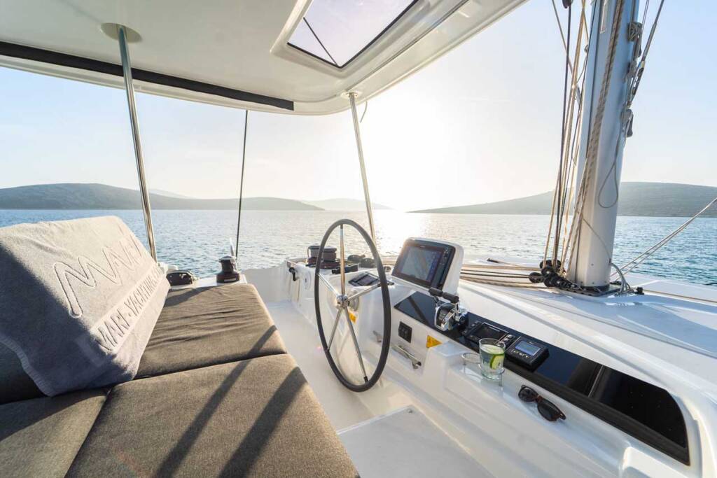 Catamaran Lagoon 46 Forever Young