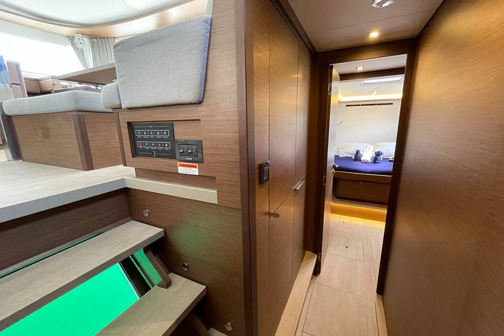 Catamaran Lagoon 46 No Regrets