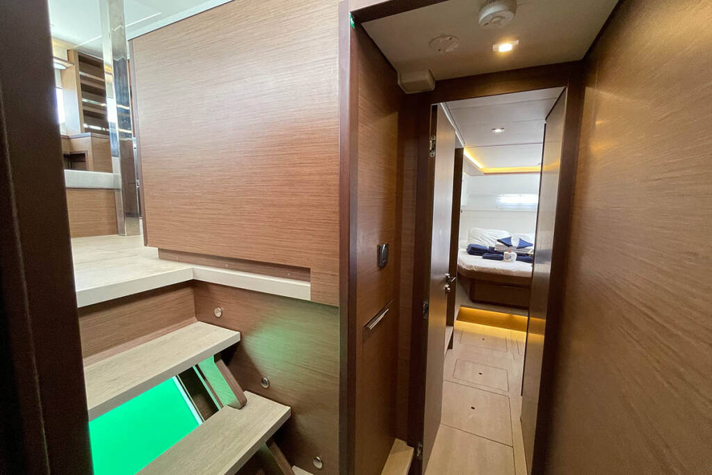 Catamaran Lagoon 46 No Regrets