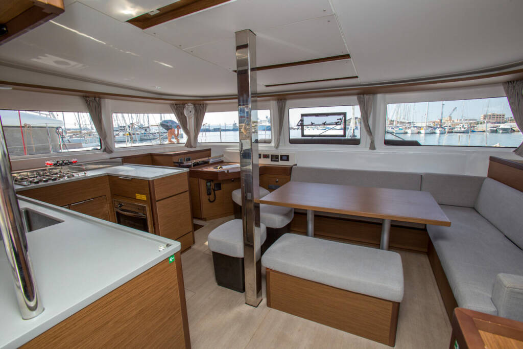 Catamaran Lagoon 46 Sea Star