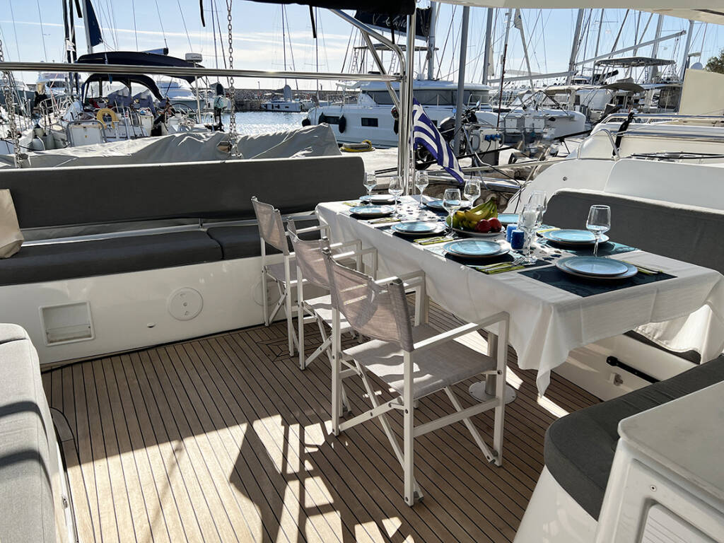Catamaran Lagoon 46 Moondance