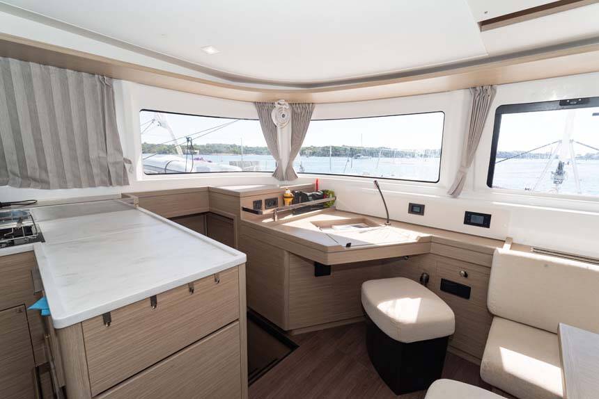 Catamaran Lagoon 46 Movelli