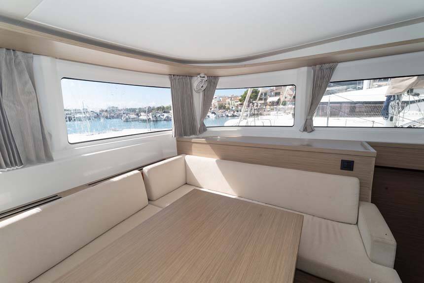 Catamaran Lagoon 46 Movelli