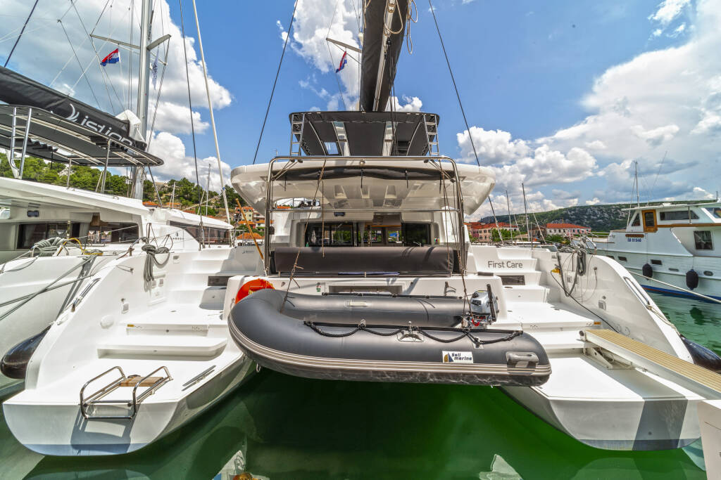 Katamaran Lagoon 46 First Care