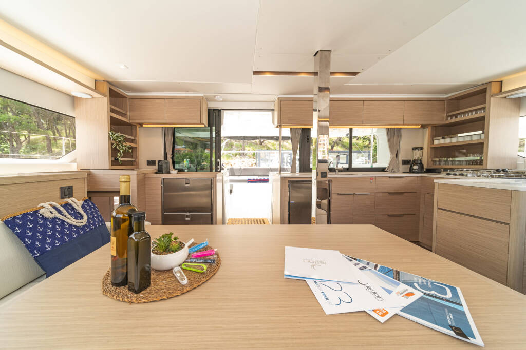 Katamaran Lagoon 46 First Care