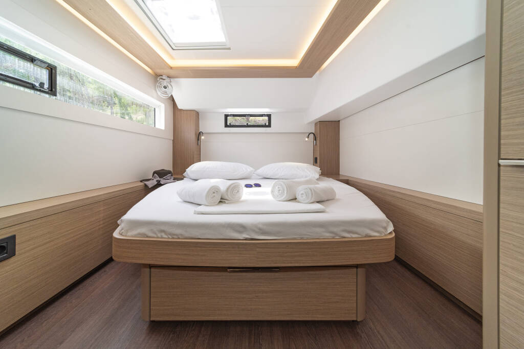 Katamaran Lagoon 46 First Care