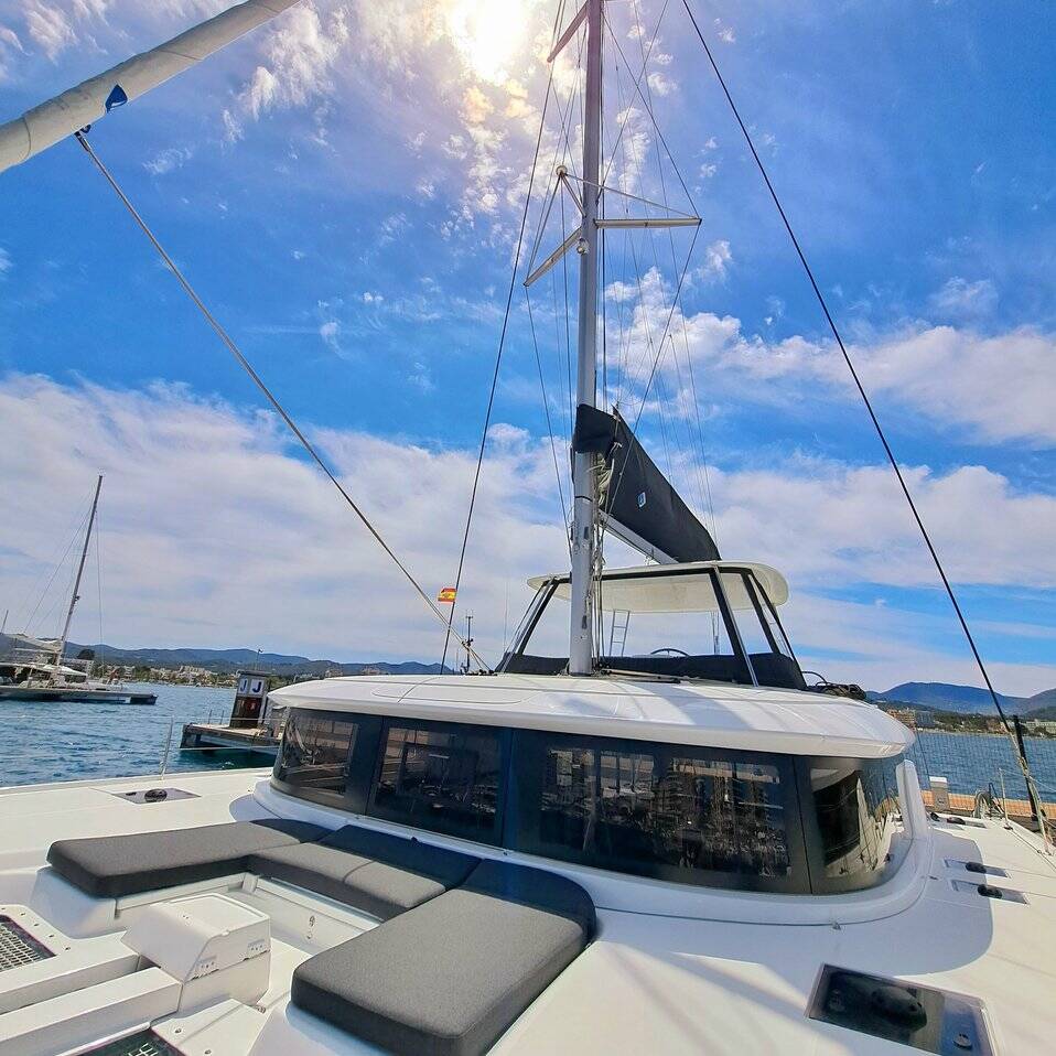 Katamaran Lagoon 46 silver elli