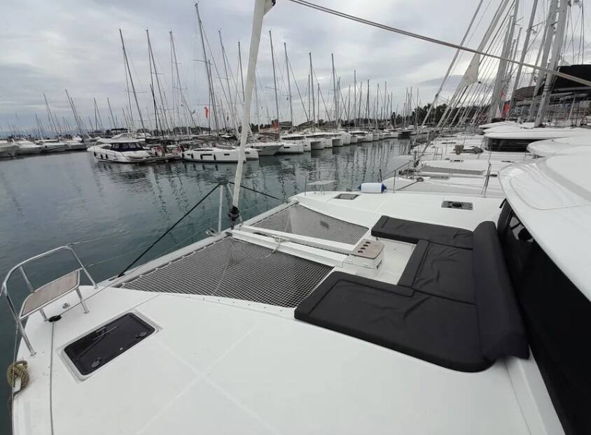 Catamaran Lagoon 46 Thalasea