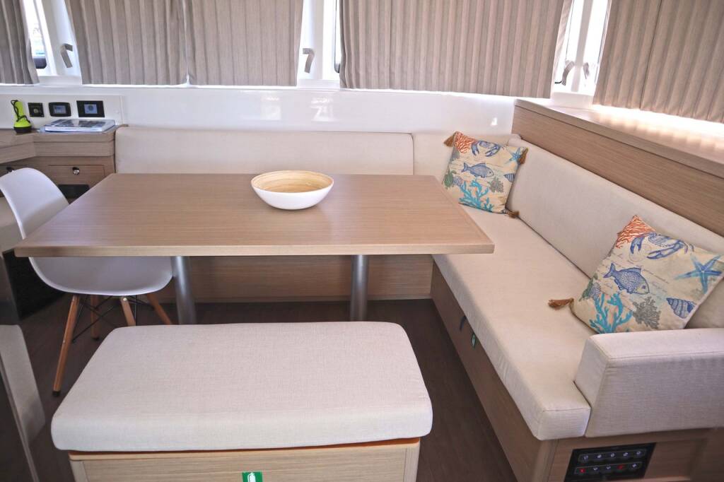 Katamaran Lagoon 46 Krista