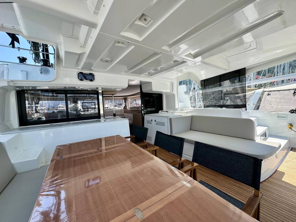 Catamaran Lagoon 46 Sail Andromeda