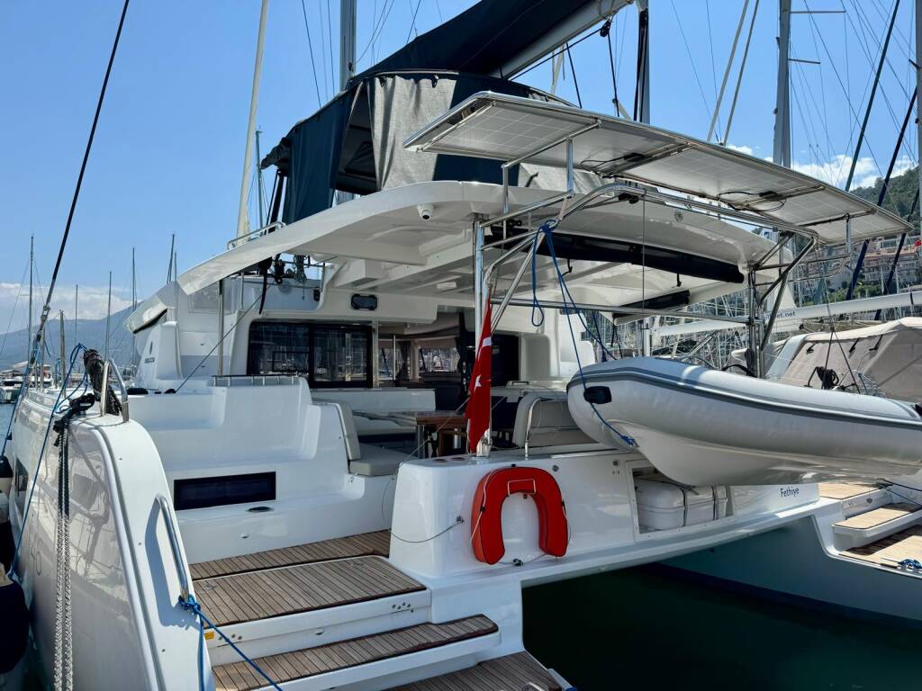 Catamaran Lagoon 46 Sail Andromeda