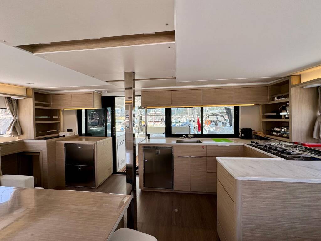 Catamaran Lagoon 46 Sail Andromeda