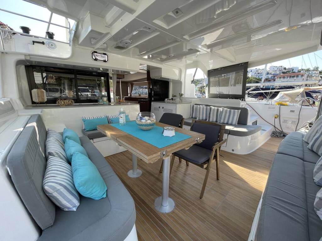 Catamaran Lagoon 46 Grand Blue