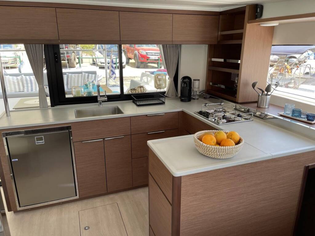Catamaran Lagoon 46 Grand Blue