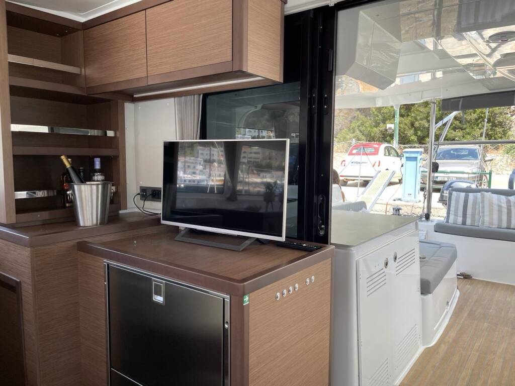 Catamaran Lagoon 46 Grand Blue