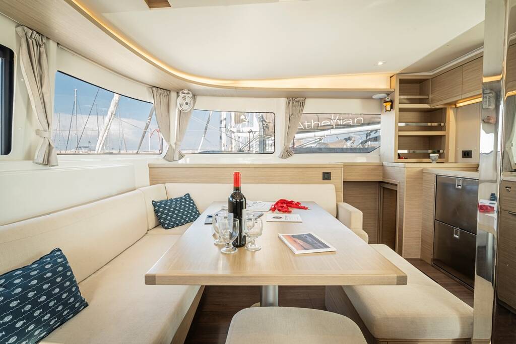 Catamaran Lagoon 46 Amalia