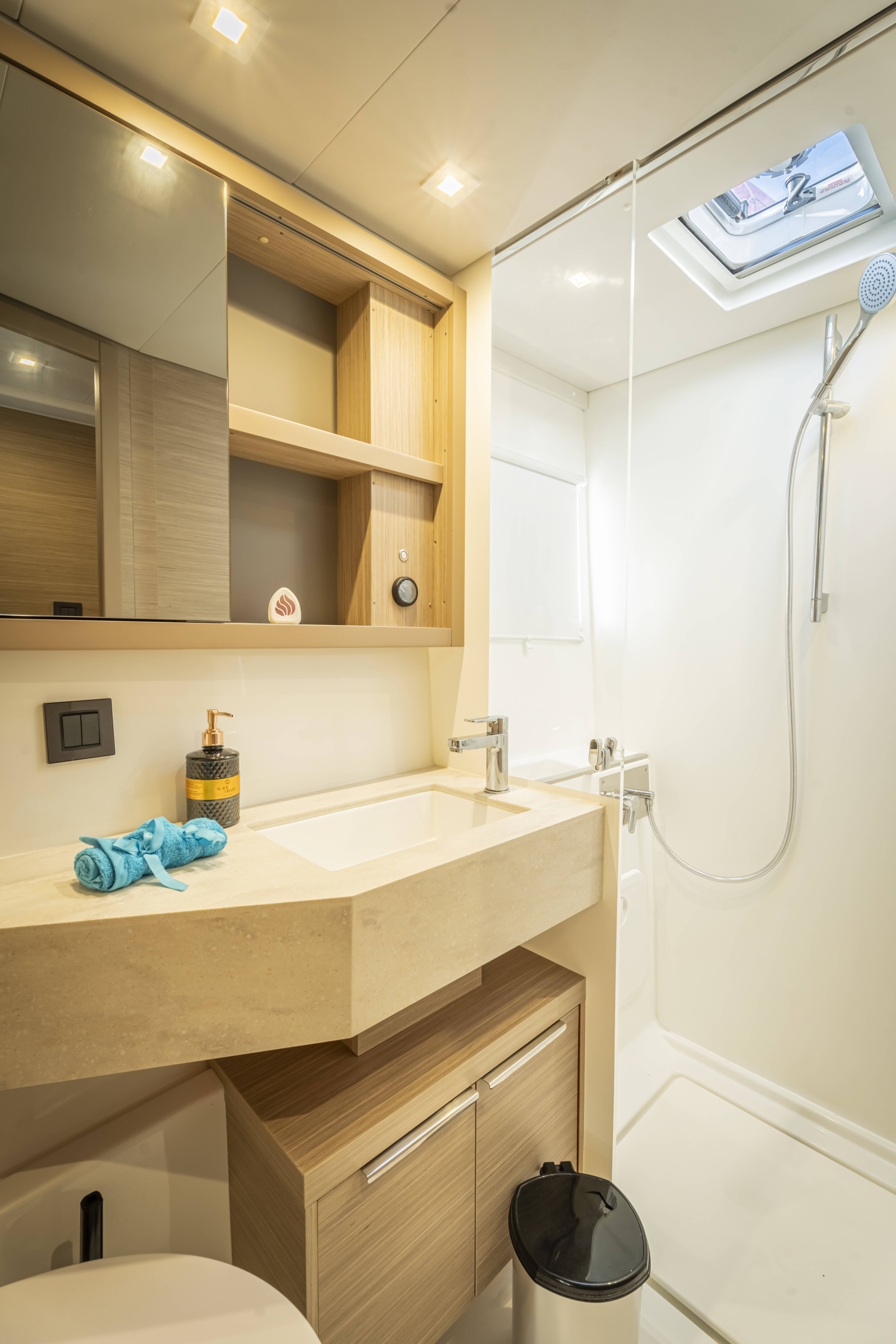 Catamaran Lagoon 46 Amalia