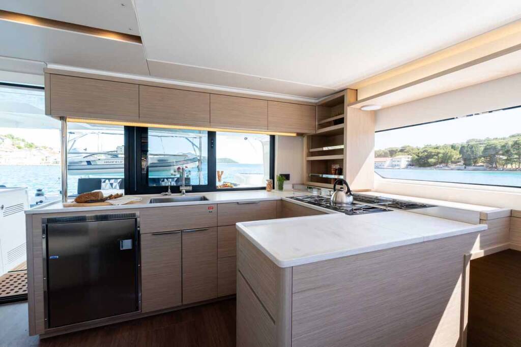 Katamaran Lagoon 46 Mare Azul
