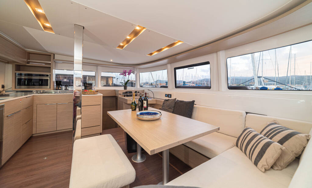 Katamaran Lagoon 46 Ervis