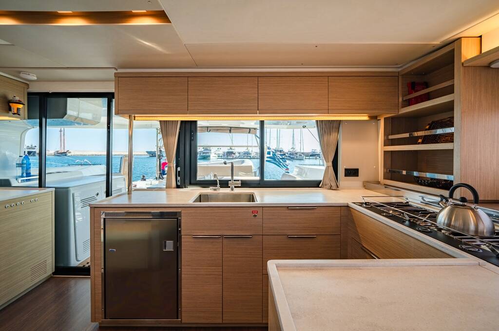 Catamaran Lagoon 46 Mary Grace II