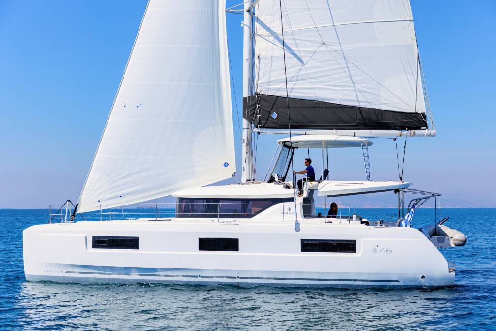 Catamaran Lagoon 46 Iris