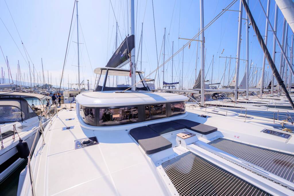 Catamaran Lagoon 46 Iris