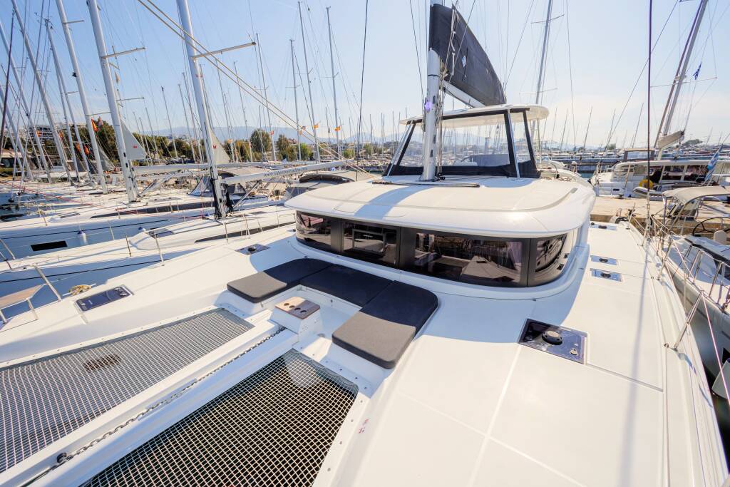 Catamaran Lagoon 46 Iris