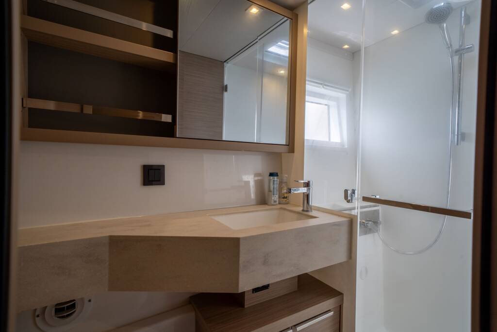 Katamaran Lagoon 46 Blue Dream 48