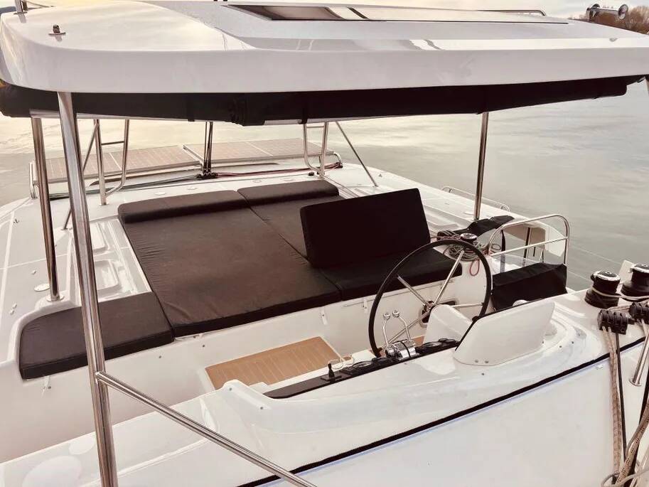 Catamaran Lagoon 46 Almisa