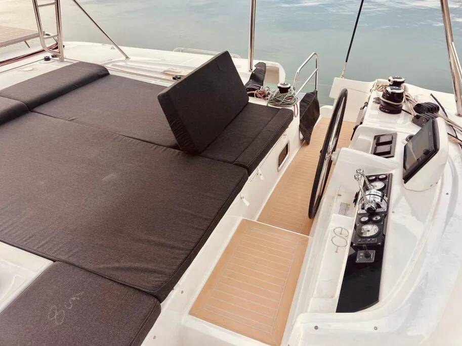 Catamaran Lagoon 46 Almisa