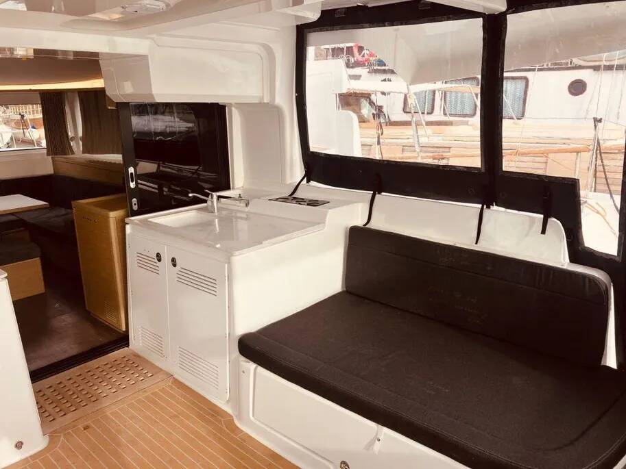 Catamaran Lagoon 46 Almisa