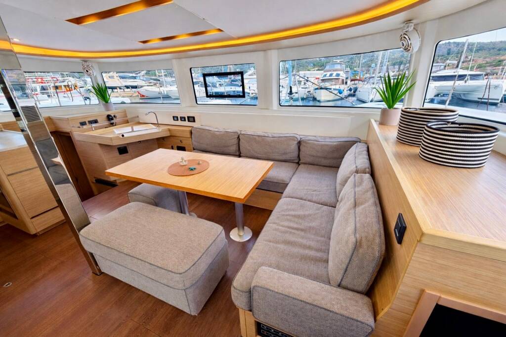 Catamaran Lagoon 46 No Limit I