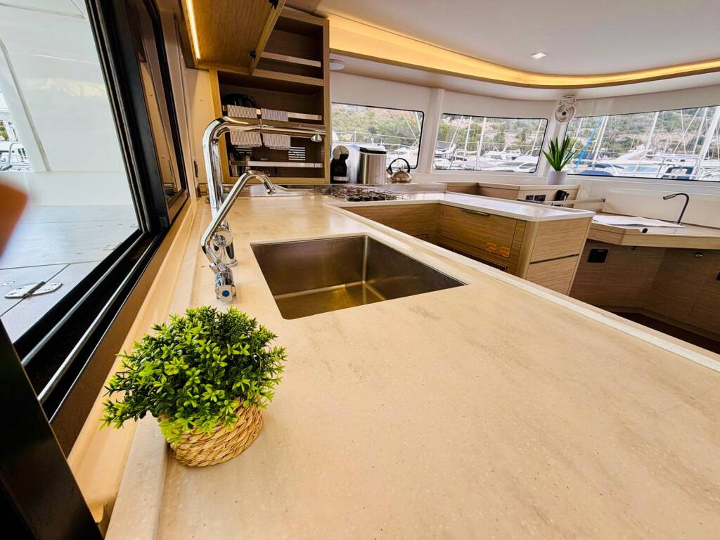 Catamaran Lagoon 46 No Limit I