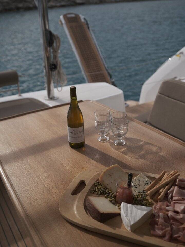 Catamaran Lagoon 50 Victoria