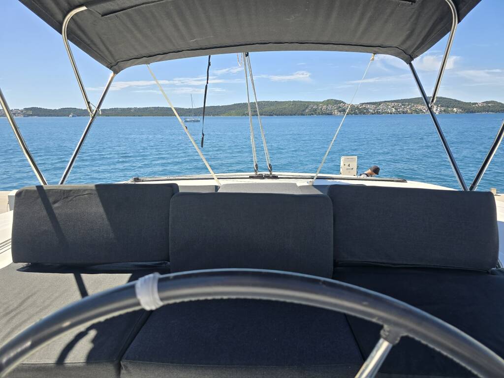 Catamaran Lagoon 50 Sail La Vie
