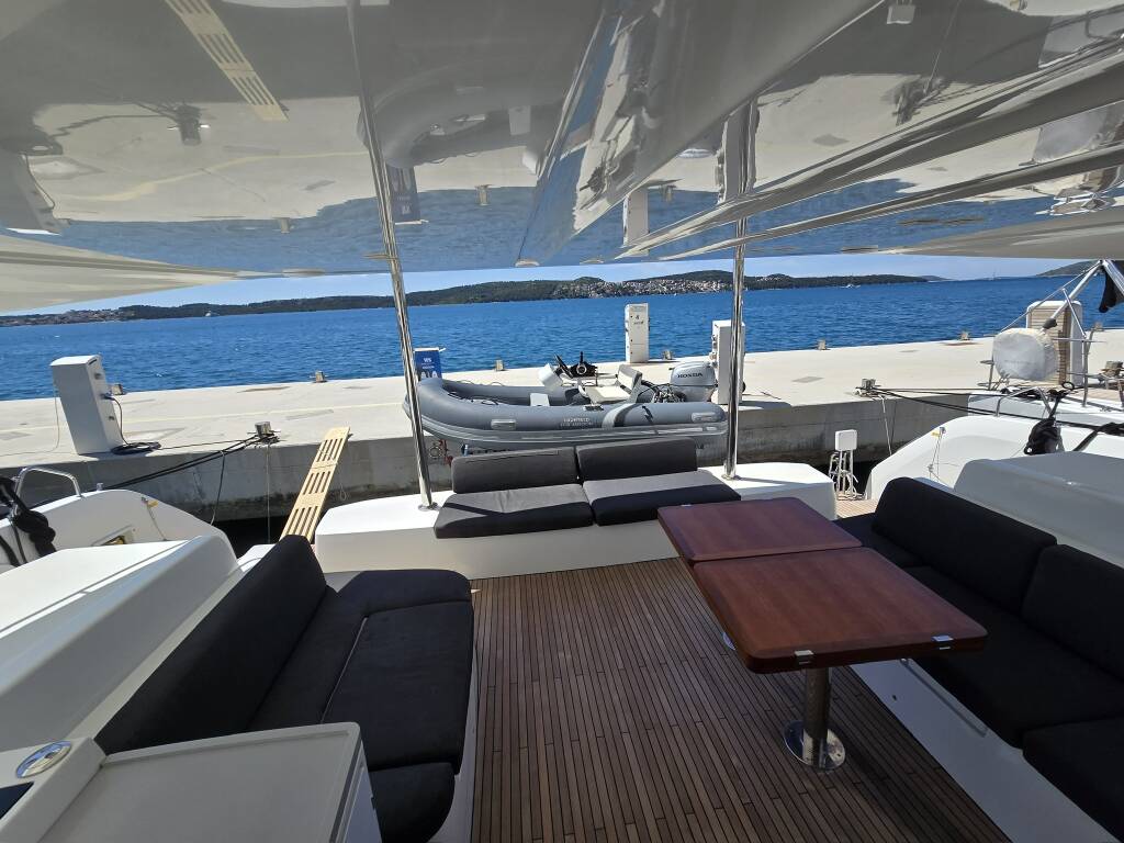 Catamaran Lagoon 50 Sail La Vie