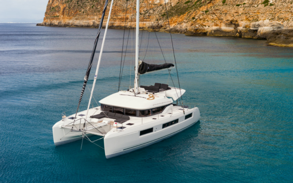 Lagoon 50 Icarus