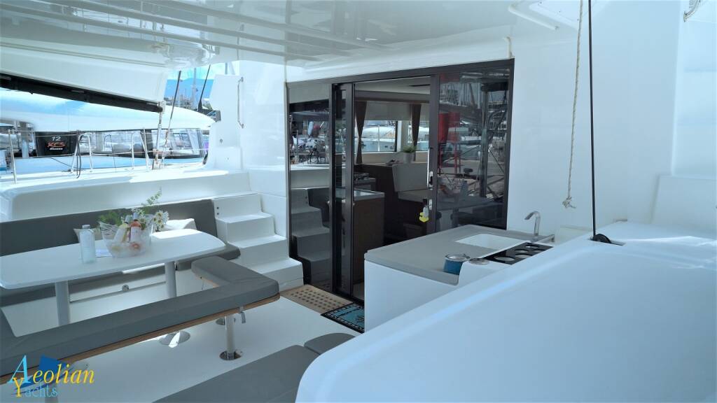 Catamaran Lagoon 50 Aeolian Myth