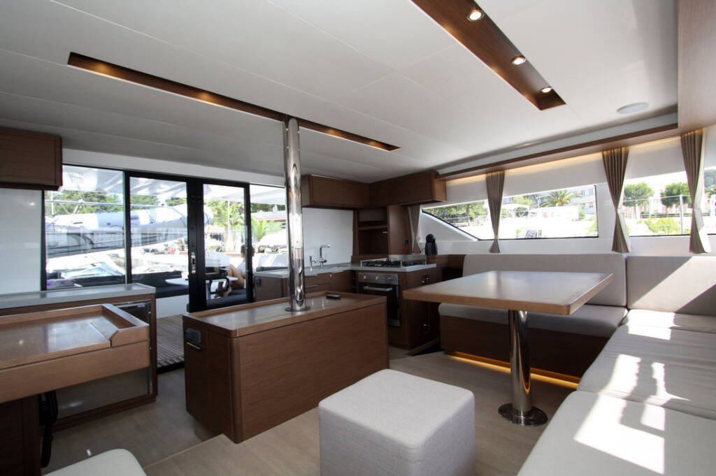 Catamaran Lagoon 50 Princess Claire