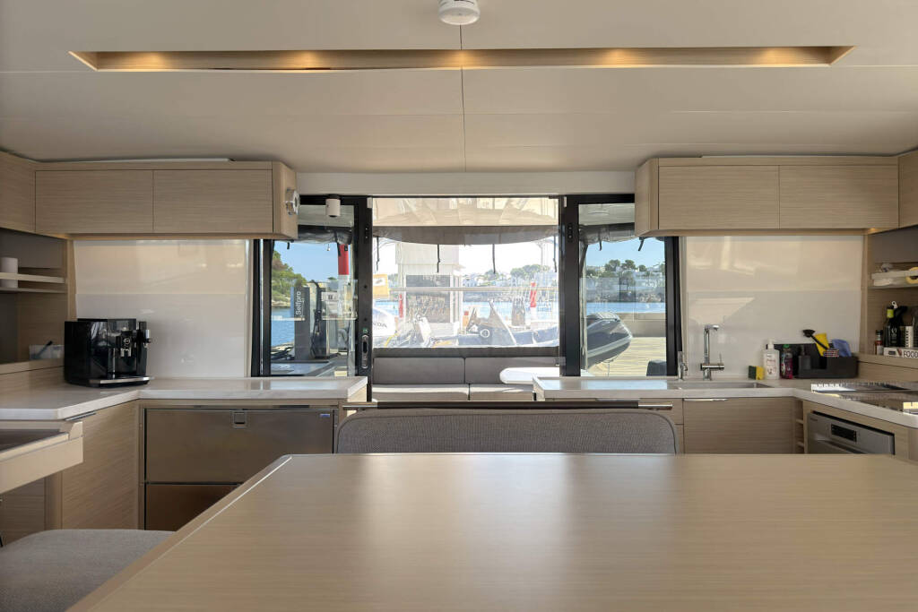 Catamaran Lagoon 51 OW Selanja