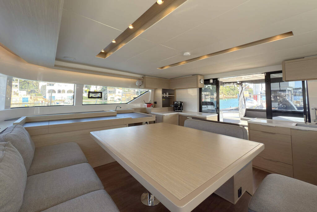 Catamaran Lagoon 51 OW Selanja