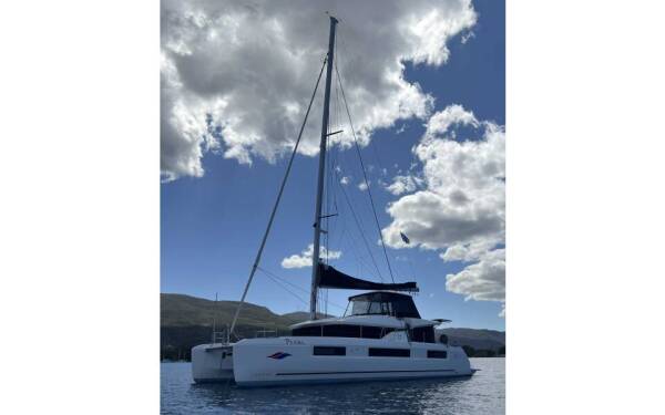 Lagoon 51 Pearl Athens, Alimos marina