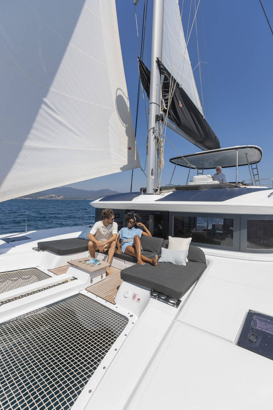 Catamaran Lagoon 51 One Feeling