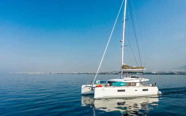 Lagoon 52 F Elvira 52 Athens, Agios Kosmas marina