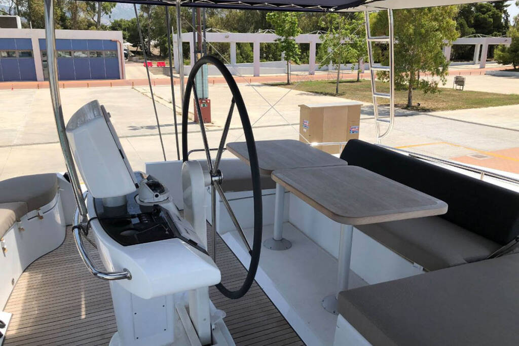 Catamaran Lagoon 52 F Sherman