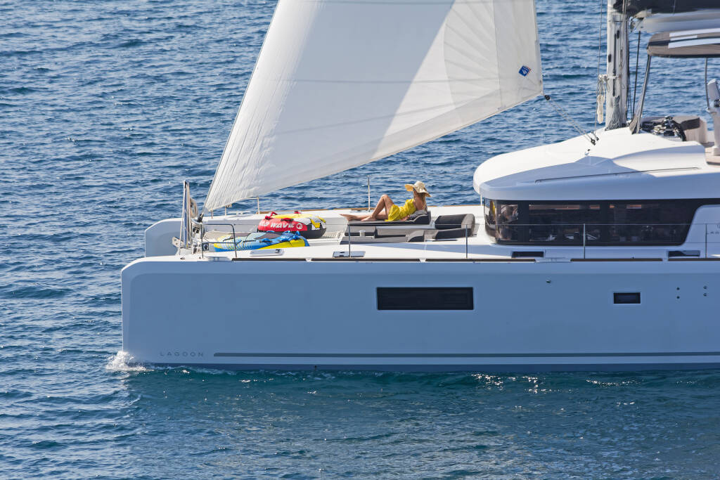 Catamaran Lagoon 52 Summer Star